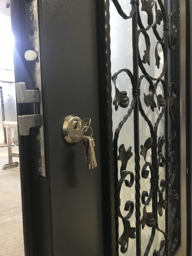 villa kapı tamiri görselleri ve villa kapısı modeli